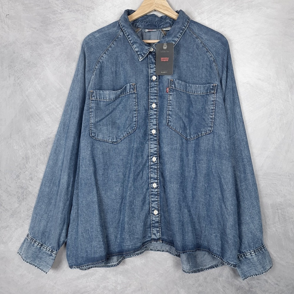 Levi's Shirt Womens 2X Plus Blue Denim Relaxed Fit Button Up Long Sleeve Boho